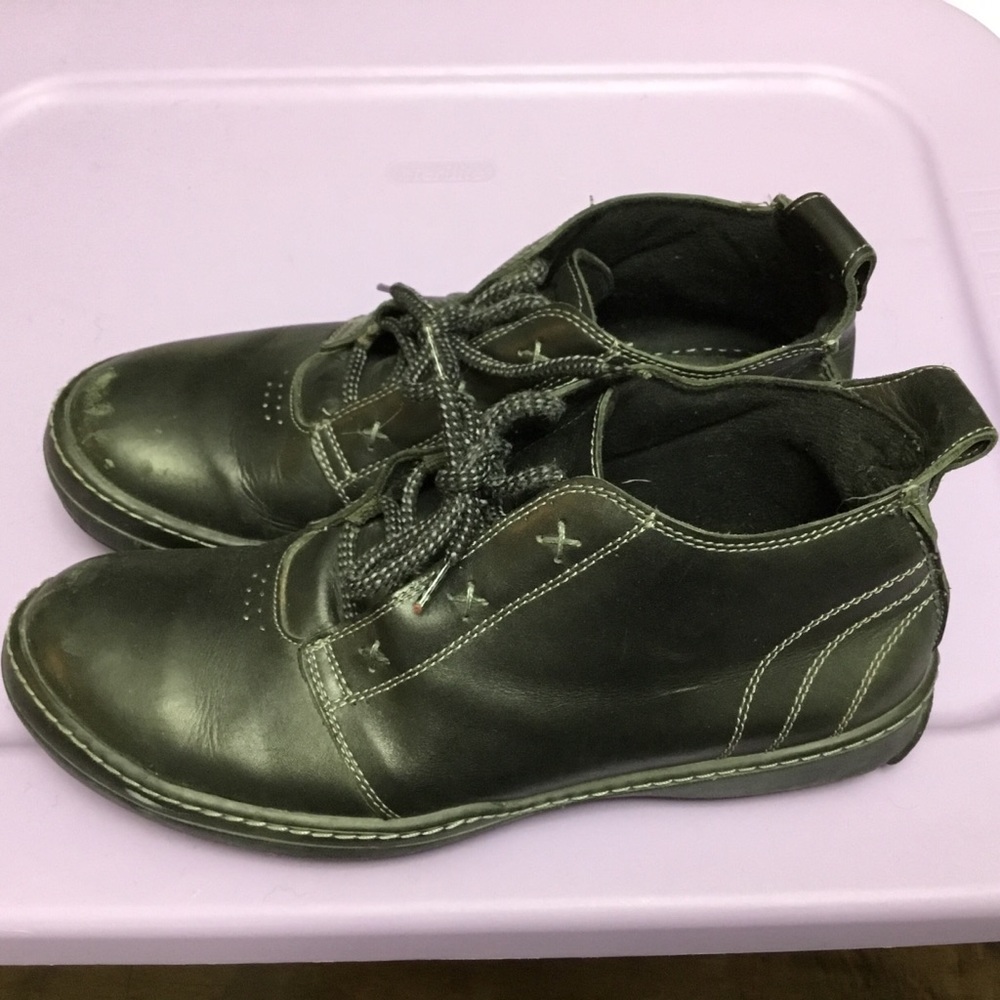 Black Leather Mens Shoes - Picture 3 of 8
